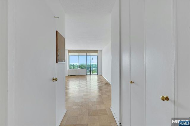 1530 palisade Avenue 15N, Fort Lee, NJ 07024