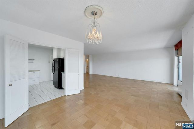 1530 palisade Avenue 15N, Fort Lee, NJ 07024