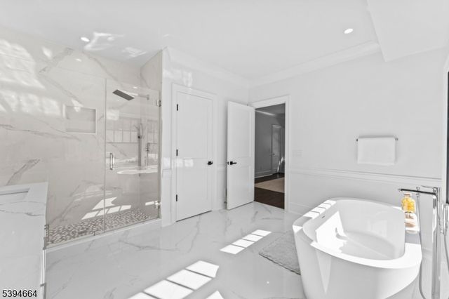 330 Hartshorn Dr, Millburn Twp., NJ 07078