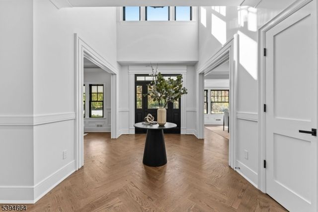 330 Hartshorn Dr, Millburn Twp., NJ 07078