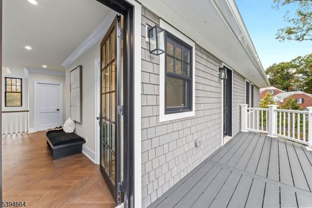 330 Hartshorn Dr, Millburn Twp., NJ 07078