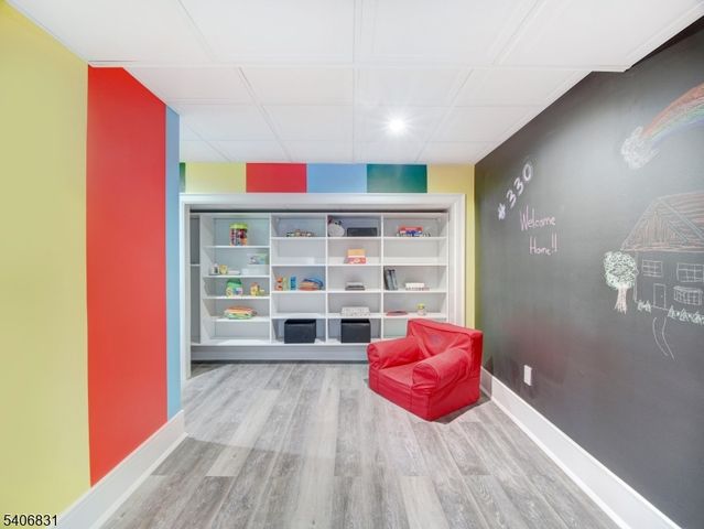 330 Hartshorn Dr, Millburn Twp., NJ 07078