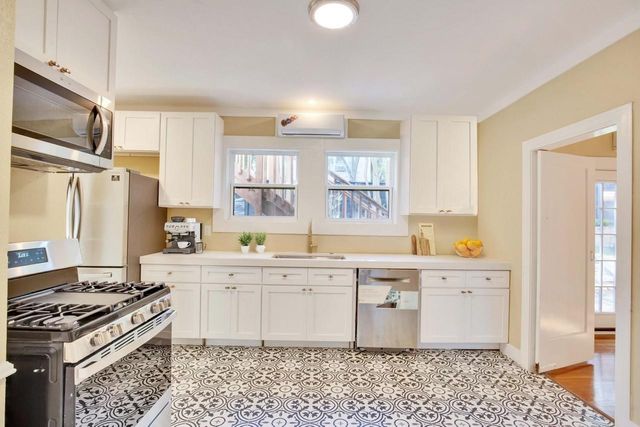 1115 Enfield RD B, Austin, TX 78703