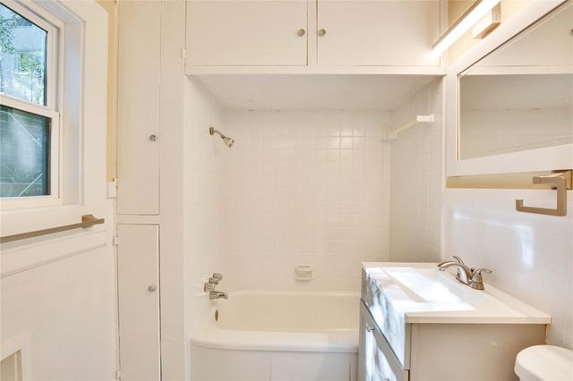 1115 Enfield RD B, Austin, TX 78703