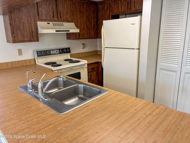 420 Catamaran Drive 99, Merritt Island, FL 32952