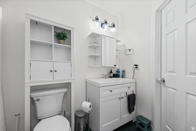 1377 W BREAK WATER DR, Taylorsville, UT 84123