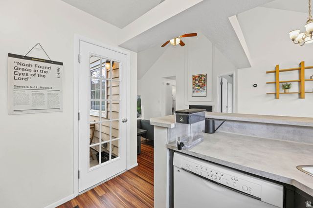 1377 W BREAK WATER DR, Taylorsville, UT 84123