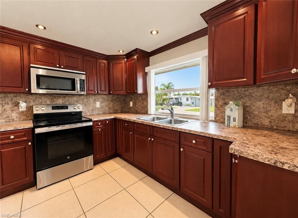164 Cape Sable DR, NAPLES, FL 34104 — photo 3