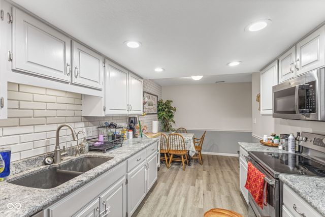 7650 Castleton Farms West Drive, Indianapolis, IN 46256