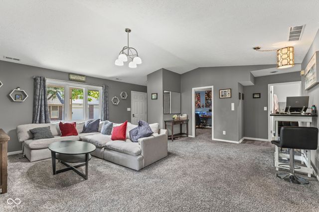 7650 Castleton Farms West Drive, Indianapolis, IN 46256