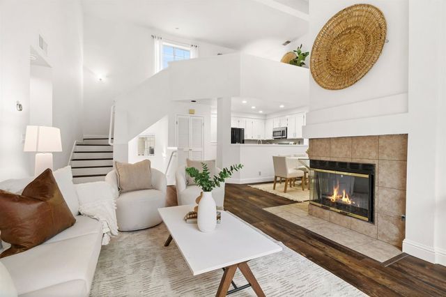 7774 7774 Tuscany Dr, Dublin, CA 94568