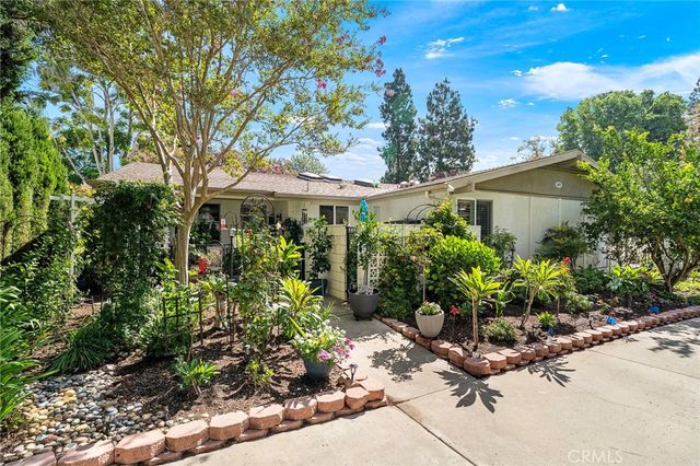 471 Calle Cadiz H, Laguna Woods, CA 92637