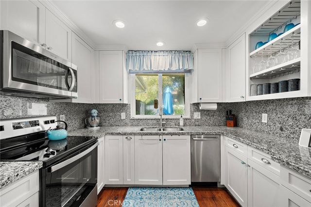471 Calle Cadiz H, Laguna Woods, CA 92637