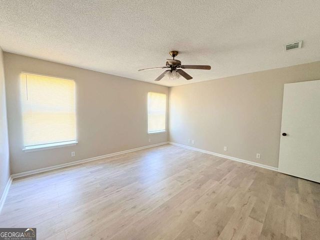 142 Woodvalley Court, Kingsland, GA 31548