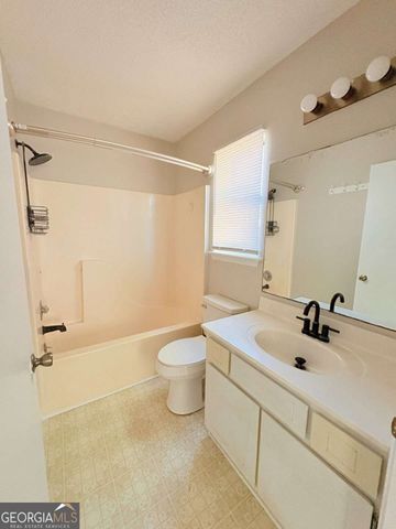 142 Woodvalley Court, Kingsland, GA 31548