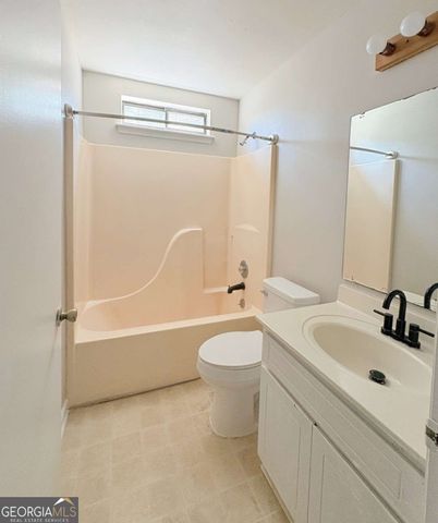 142 Woodvalley Court, Kingsland, GA 31548