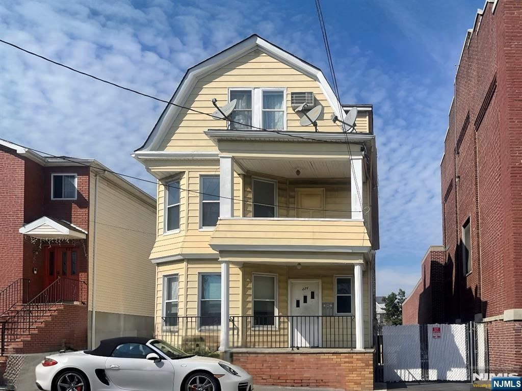 424 Warren Street 2, Harrison, NJ 07029