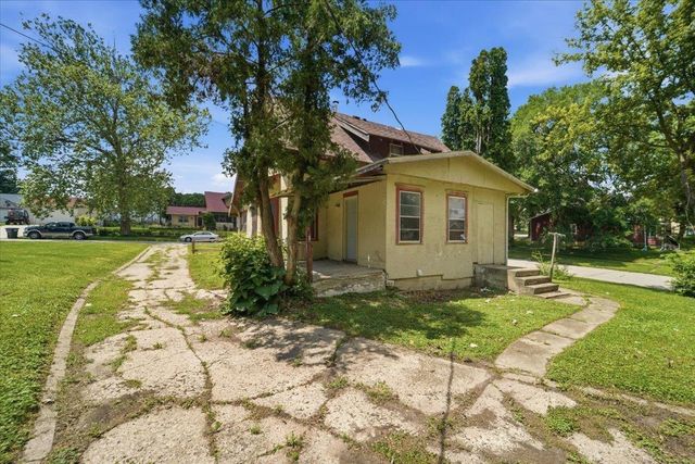 1501 11th Street, Eldora, IA 50627