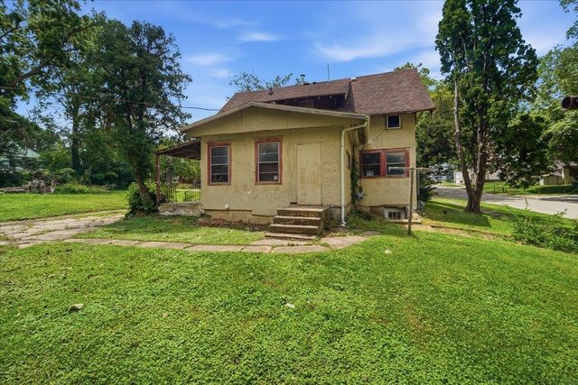 1501 11th Street, Eldora, IA 50627