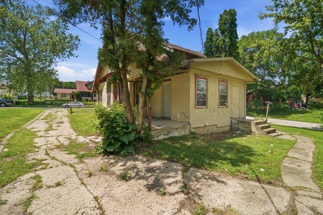 1501 11th Street, Eldora, IA 50627