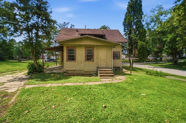 1501 11th Street, Eldora, IA 50627
