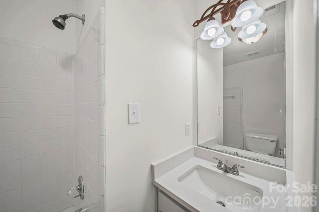 8217 Pineville Matthews Road C, Charlotte, NC 28226