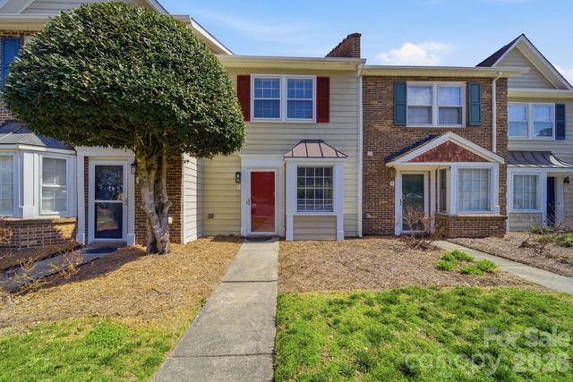 8217 Pineville Matthews Road C, Charlotte, NC 28226