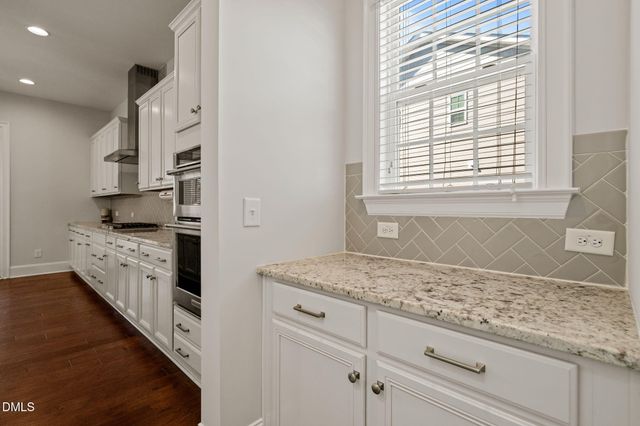 375 Stonehouse Drive, Apex, NC 27523