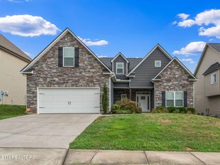 2610 Brooke Willow Blvd, Knoxville, TN 37932