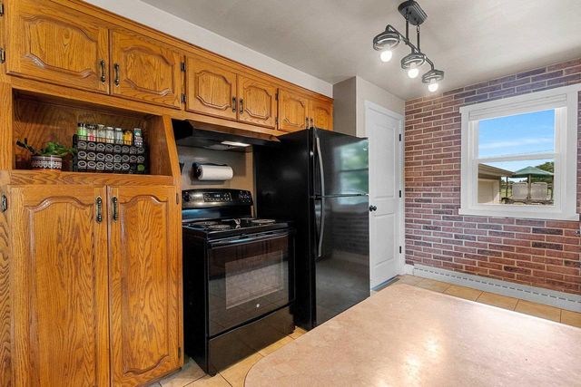 2207 S GREENVIEW STREET, Appleton, WI 54915
