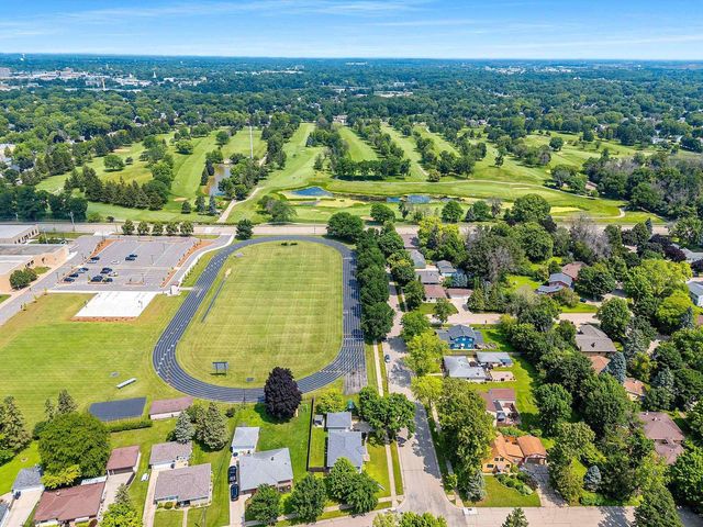 2207 S GREENVIEW STREET, Appleton, WI 54915