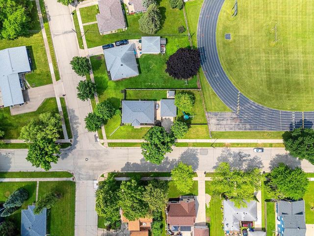 2207 S GREENVIEW STREET, Appleton, WI 54915