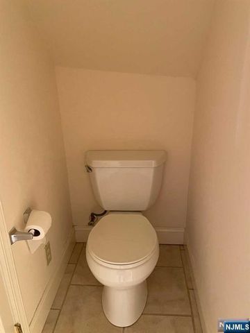 273 Edwards Street 2, Ridgewood, NJ 07450