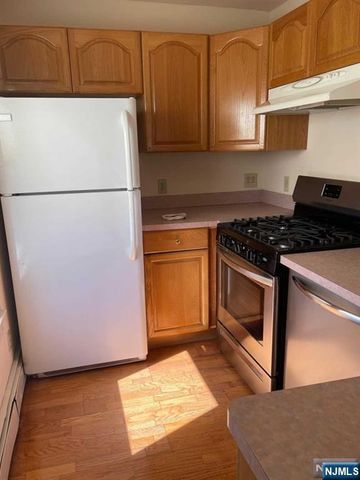 273 Edwards Street 2, Ridgewood, NJ 07450