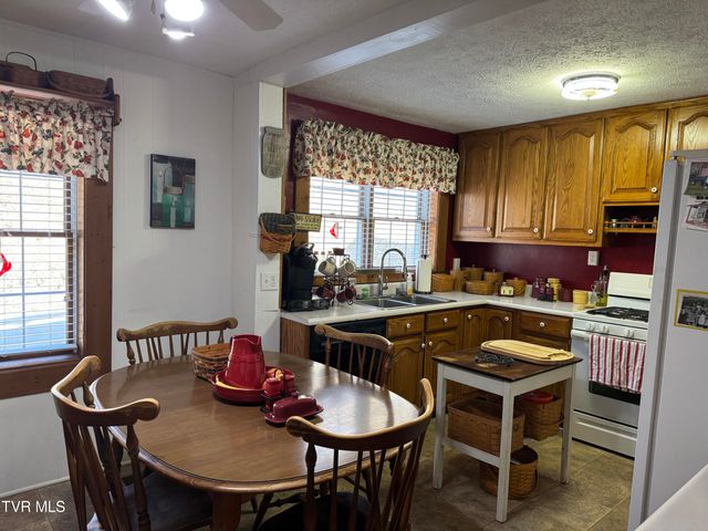 9629 Meade Fork Road, Pound, VA 24279