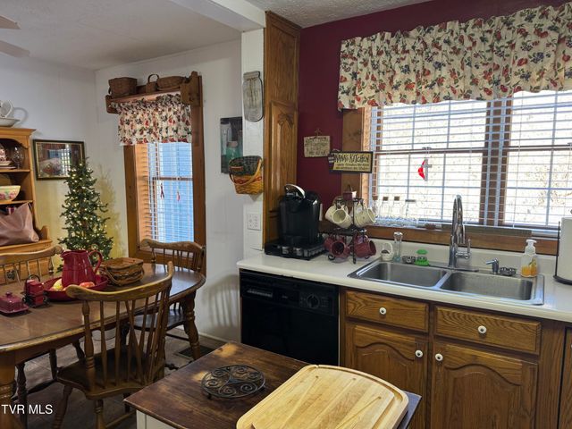 9629 Meade Fork Road, Pound, VA 24279