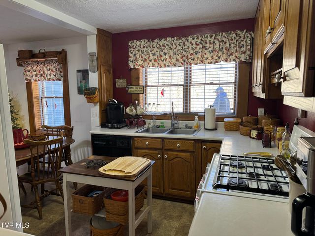 9629 Meade Fork Road, Pound, VA 24279