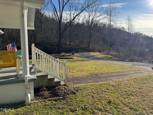 9629 Meade Fork Road, Pound, VA 24279