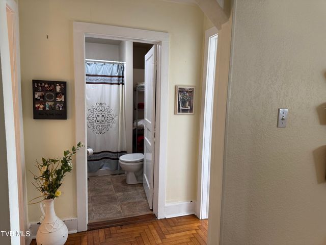 9629 Meade Fork Road, Pound, VA 24279