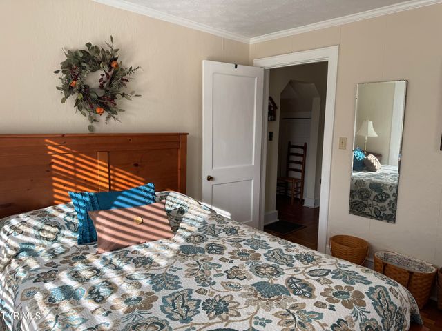 9629 Meade Fork Road, Pound, VA 24279