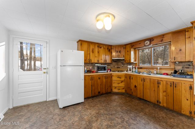 54 Hillcrest Drive, Sand Lake, NY 12018