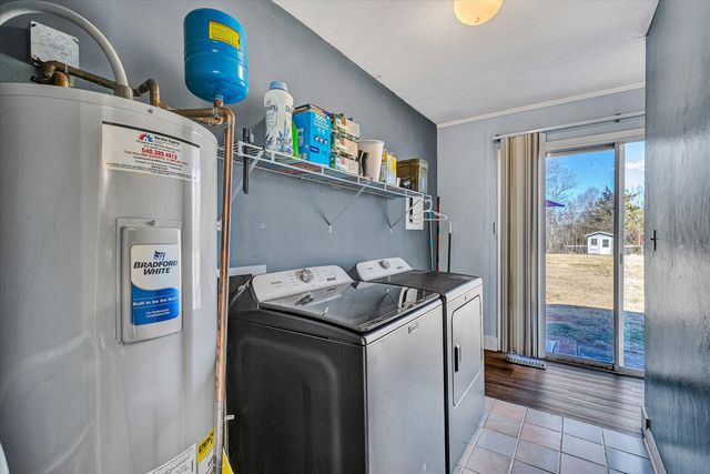 4654 Rucker RD, Moneta, VA 24121