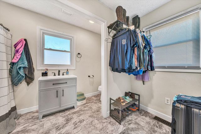 4654 Rucker RD, Moneta, VA 24121