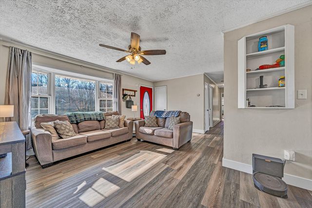 4654 Rucker RD, Moneta, VA 24121