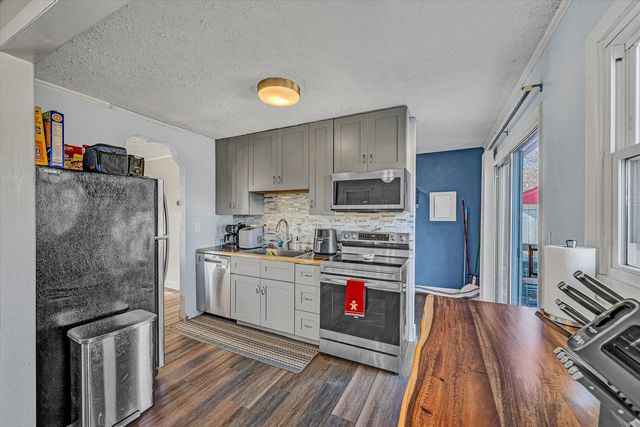 4654 Rucker RD, Moneta, VA 24121