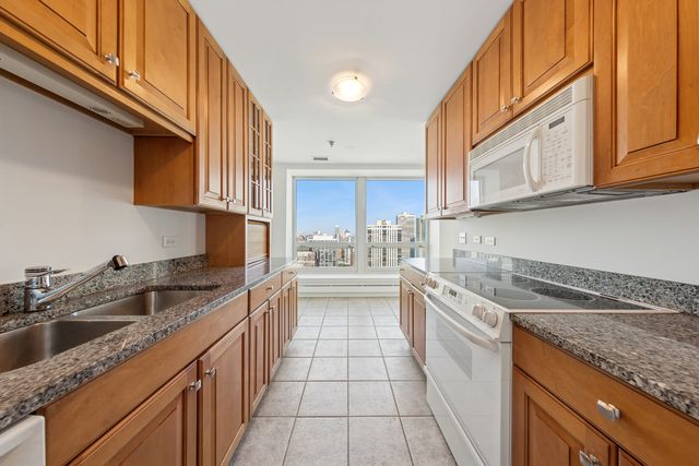 57 E Delaware Place 2503, Chicago, IL 60611