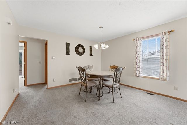 984 Delmont Avenue NW, Massillon, OH 44647