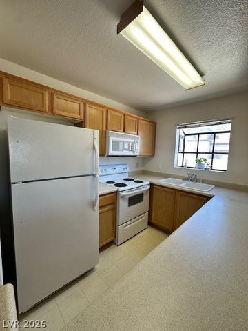 2987 Juniper Hills Boulevard 203, Las Vegas, NV 89142