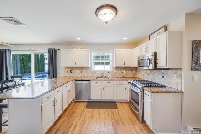 22 Northumberland Drive, Shoreham, NY 11786