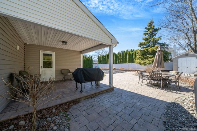 22 Northumberland Drive, Shoreham, NY 11786